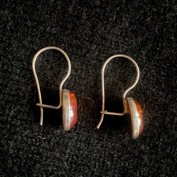 Vintage Amber Drop Earrings - Picture 2 of 2